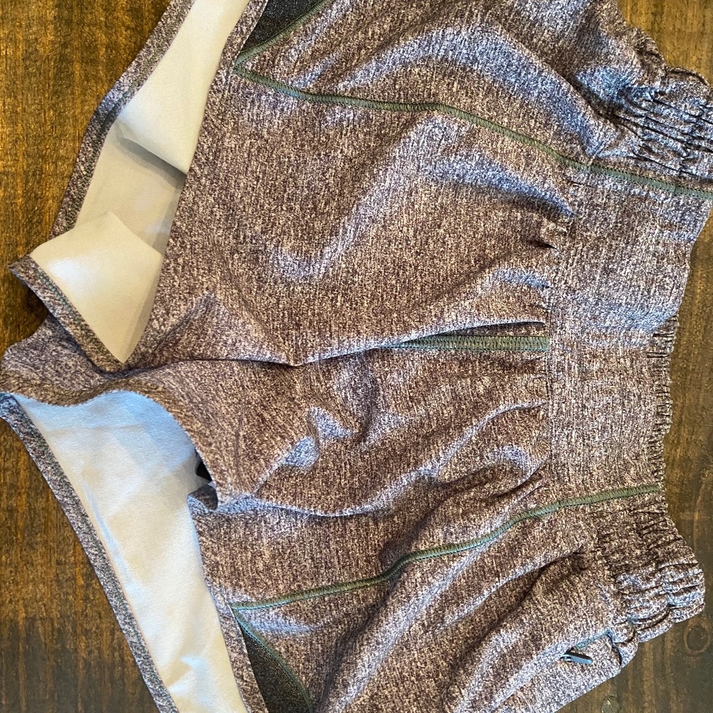 COPY - Lululemon Grey hotty hot shorts 2.5”